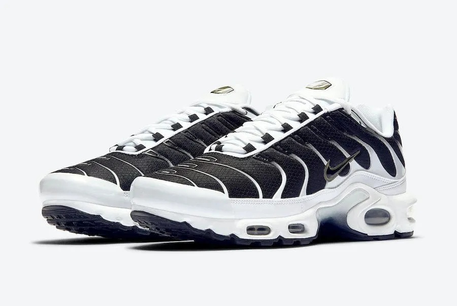 Air Max Plus Black White