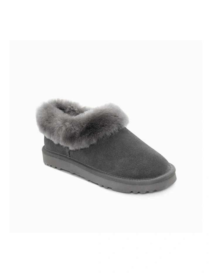 Avery Unisex Premium Sheepskin Suede Slippers in Grey