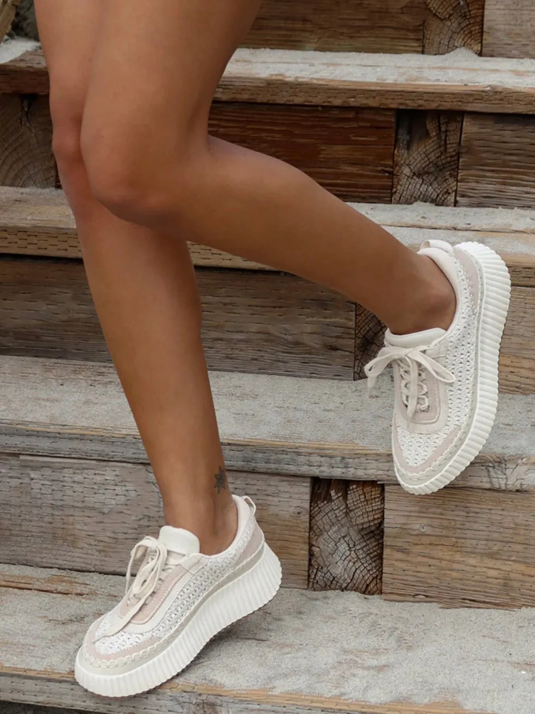 Dolce Vita : Dolen Woven Sneaker