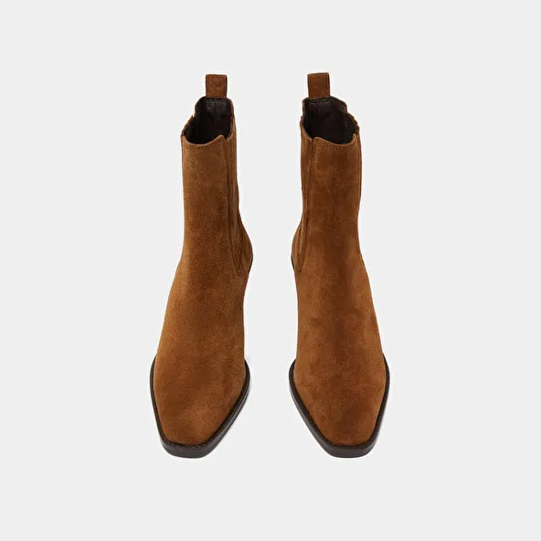 Heeled boots with gathers in brown suede