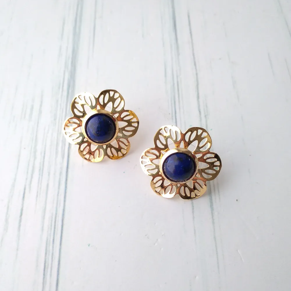 Round Lapis Lazuli Stud with Cutout Gumamela Earring Jacket